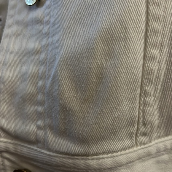 Garage sale price due to stains/spots.  Ralph Lauren white denim jacket size L - Picture 13 of 14